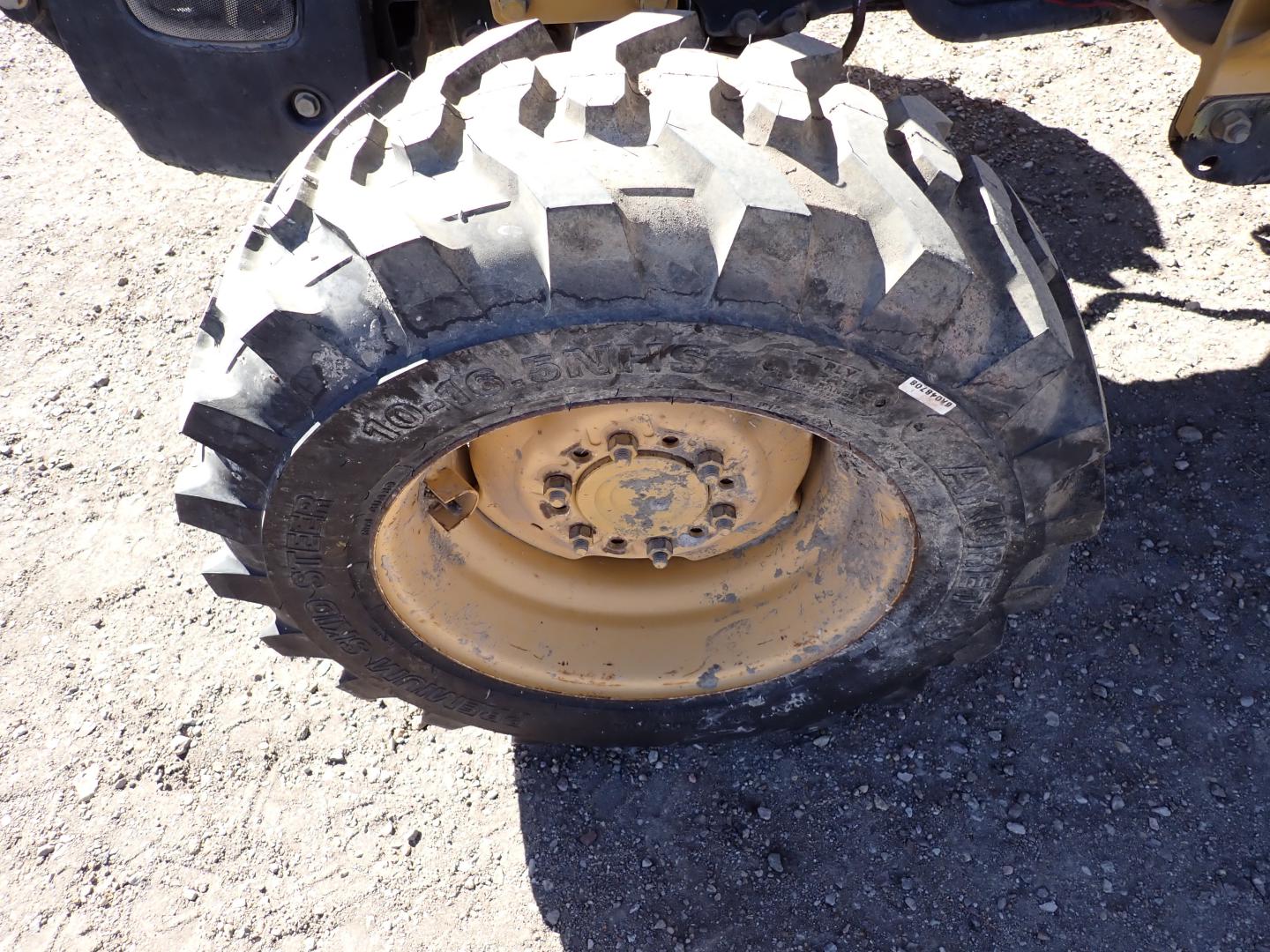 ./imagenes/INVOICE/2019/16546/RETROEXCAVADORAJOHN DEERE_110 (4).JPG